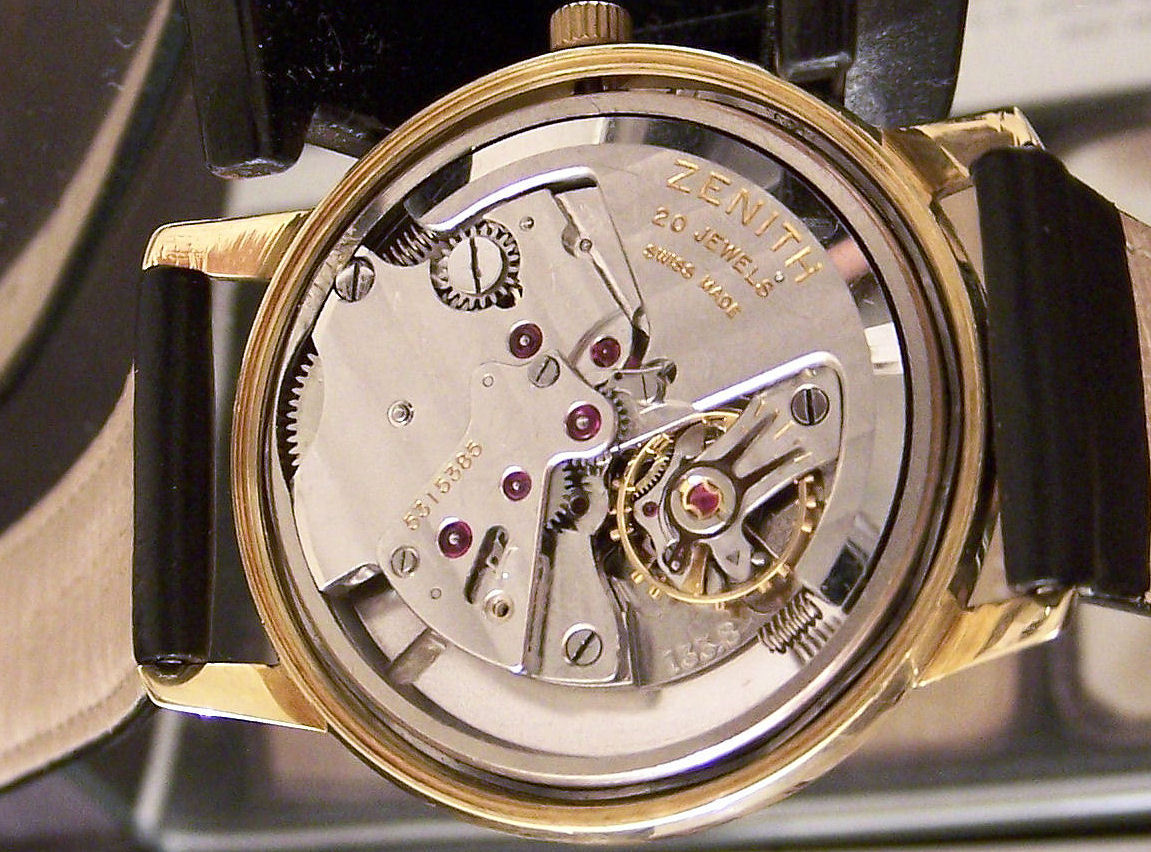 ZENITH SOLID 18K GOLD VINTAGE 1962 CAL 133.8 BUMPER AUTOMATIC