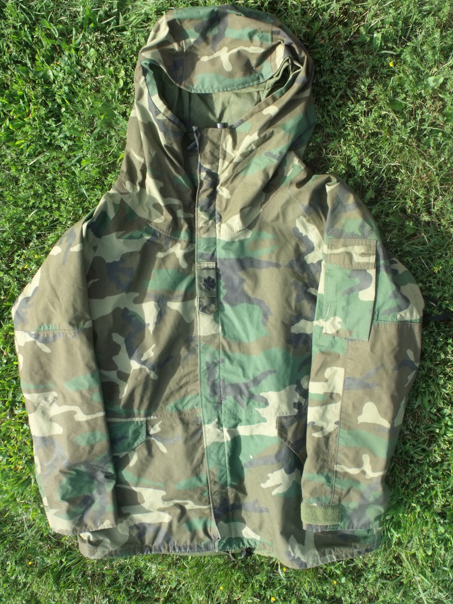US Army Cold Wet Weather Gen 1 ECWCS Waterproof Woodland Goretex