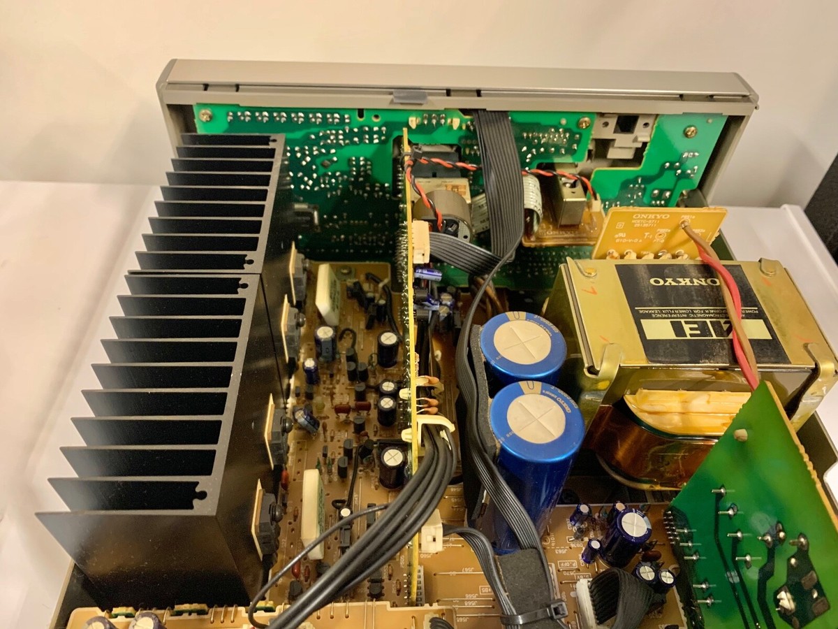 Onkyo A-922M 2x60W (4Ω) / 2x43W (8Ω) Channel Retro Classic Solid