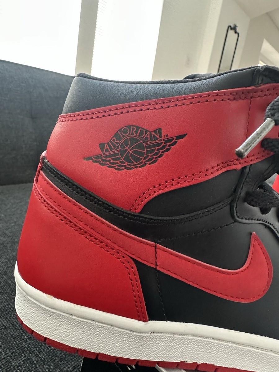 Nike Air Jordan 1 Retro Bred, 2001 Sz-11. Numbered 03507 of 38345