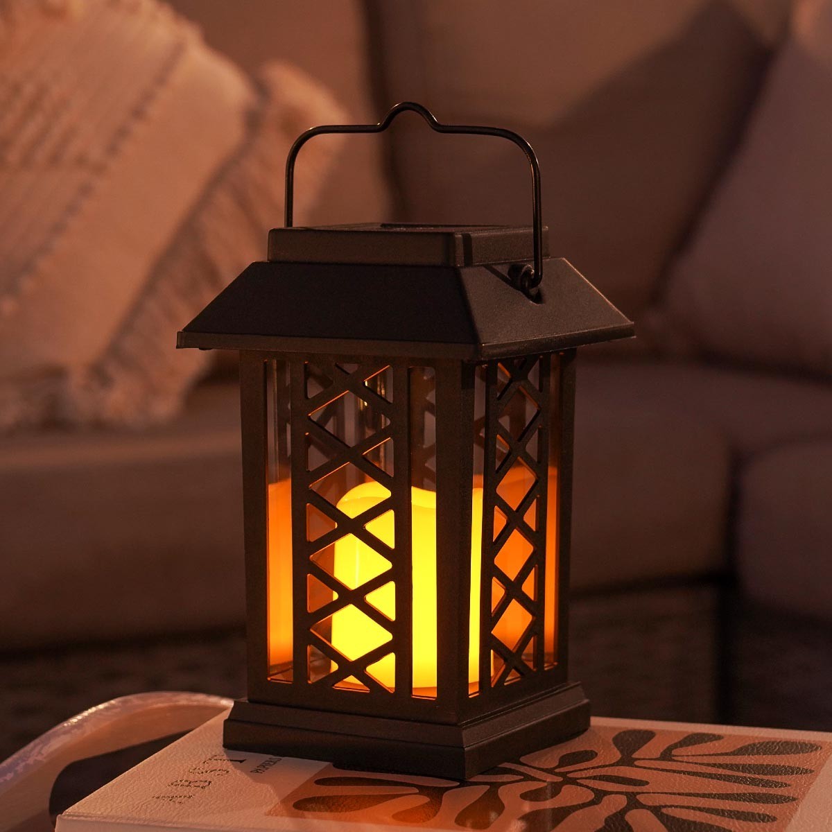 17.5cm Outdoor Solar Flameless Flickering LED Hanging Candle