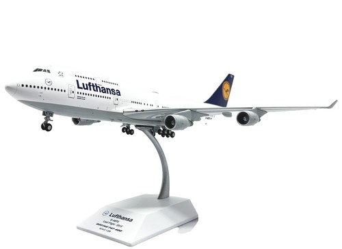 1:400 JC Wings JAPAN AIRLINES BOEING 787-9 Passenger Airplane