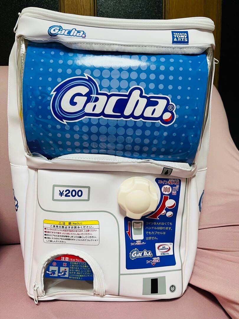 Showy Gacha 2 EZ Backpack with 10 capsules Gashapon Toy 2023