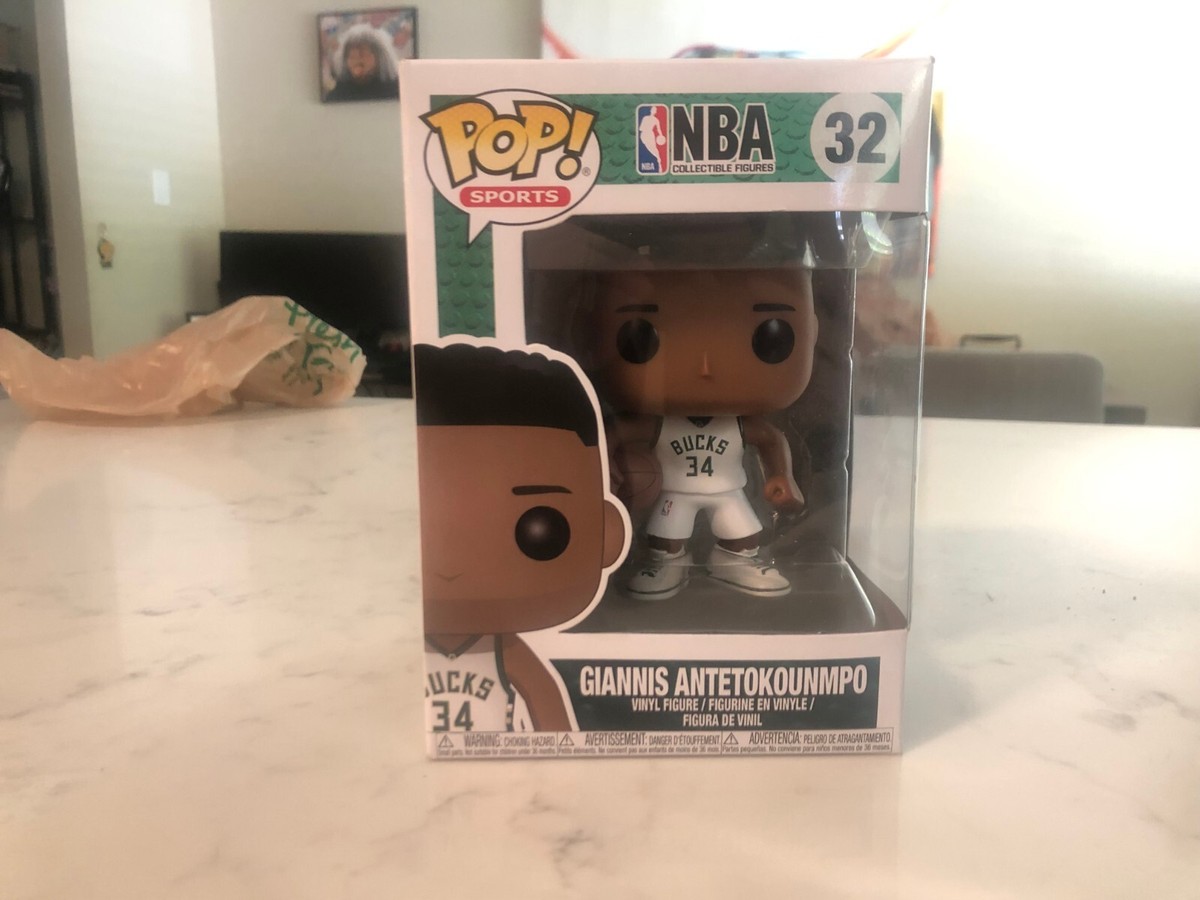 Funko Pop! Sports NBA Giannis Antetokounmpo 32 Milwaukee Bucks
