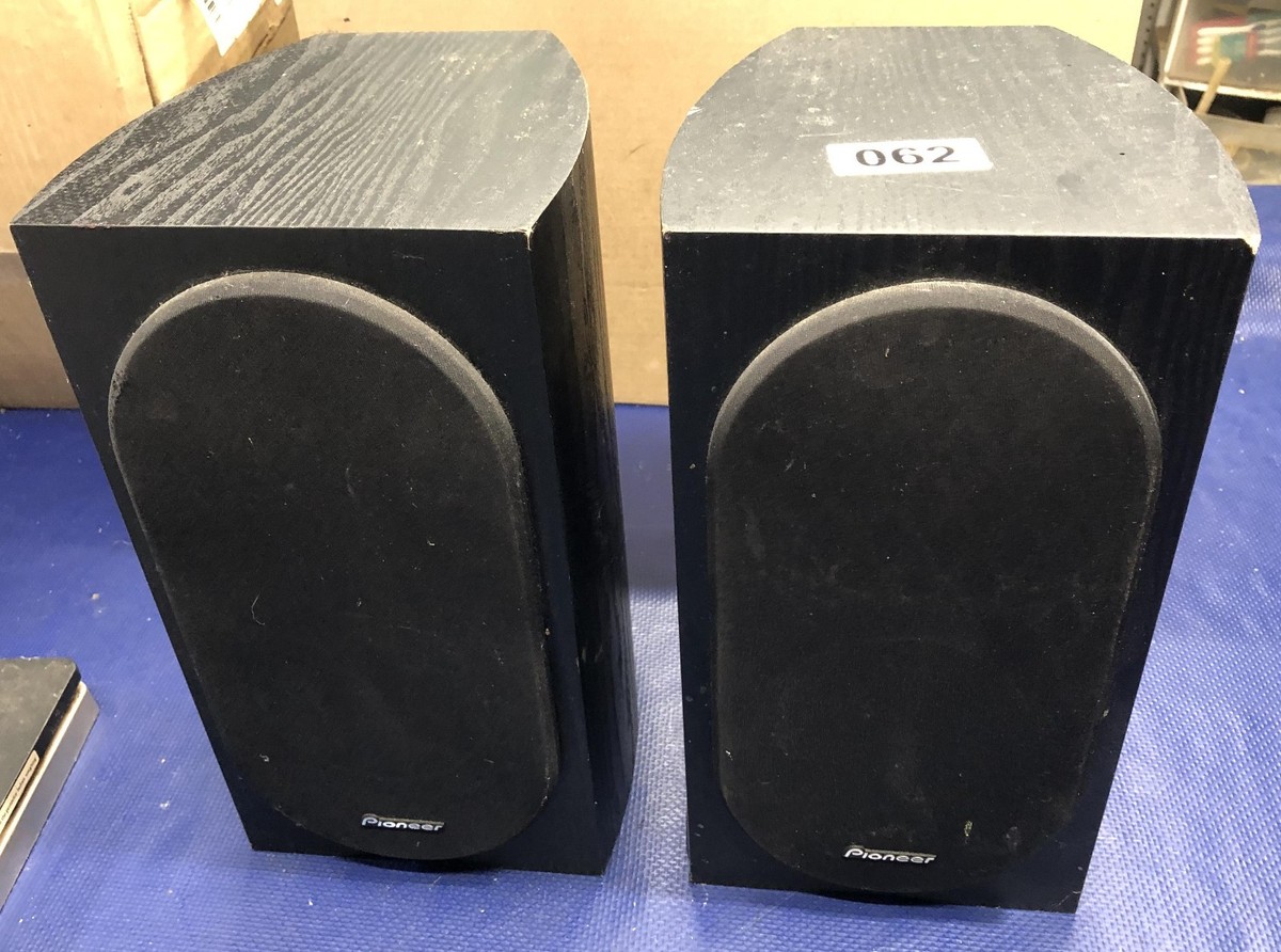 Pioneer SP-BS22-LR Andrew Jones Edition Bookshelf Speakers - Pair