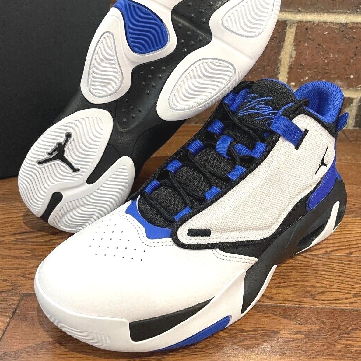 NEW* Men NIKE AIR JORDAN MAX AURA 4 White/Blue (DN3687 104), SZ