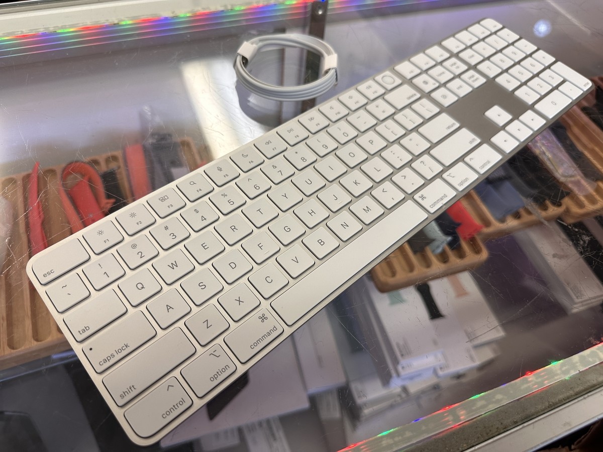 Apple Magic Keyboard with Touch ID and Numeric Keypad for Mac