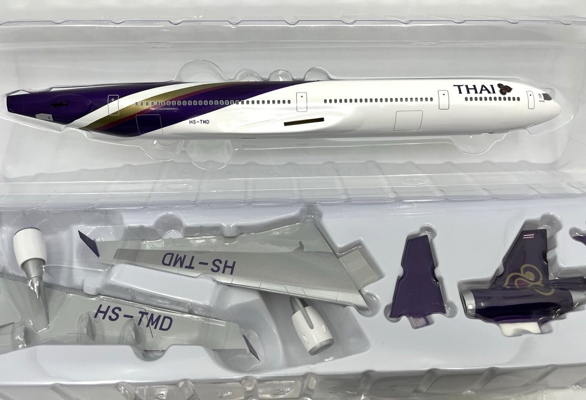 Hogan Wings 11731, Thai Airways, McDonnell Douglas MD-11 (Reg:HS