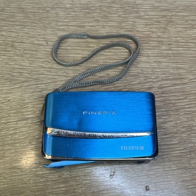 Fujifilm FinePix Z Series Z70 12.2MP Digital Camera Blue READ