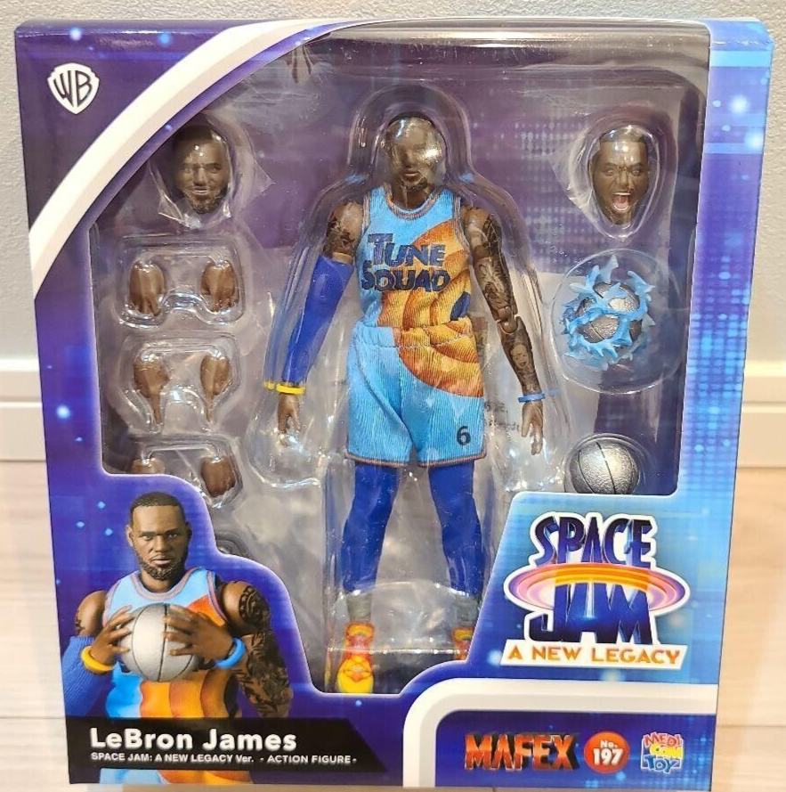 MAFEX No.197 LeBron James lebron James SPACE JAM Action Figure