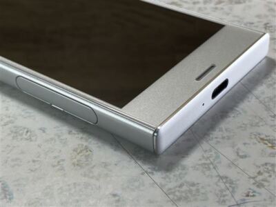 Xperia XZ1 Compact SO-02K 32GB docomo white silver mobile phone