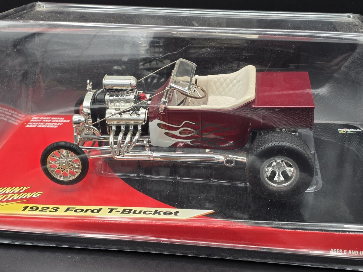 Johnny Lightning 1923 Ford T-Bucket Street Rod 1:18 Scale Diecast