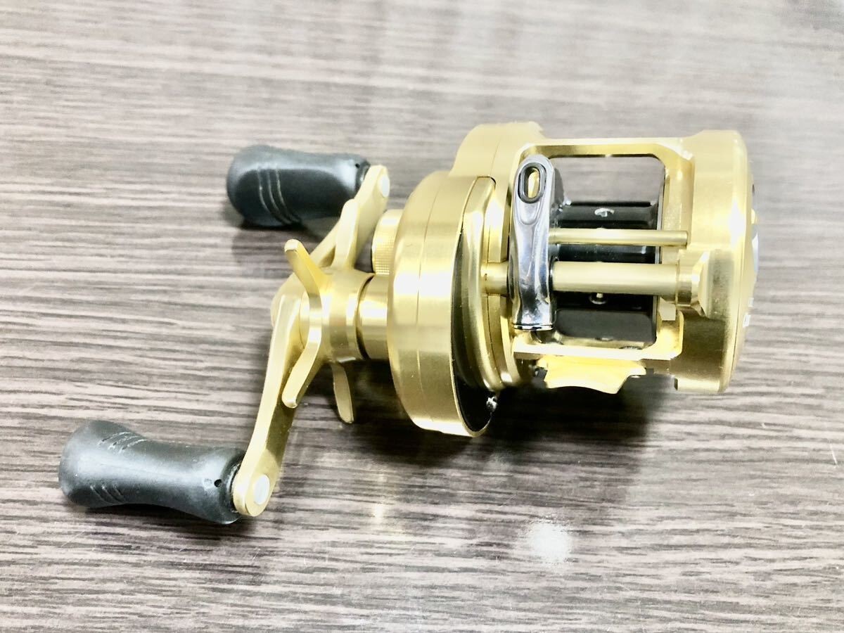 Shimano 15 Calcutta Conquest 200 HG Right Bait Reel | eBay