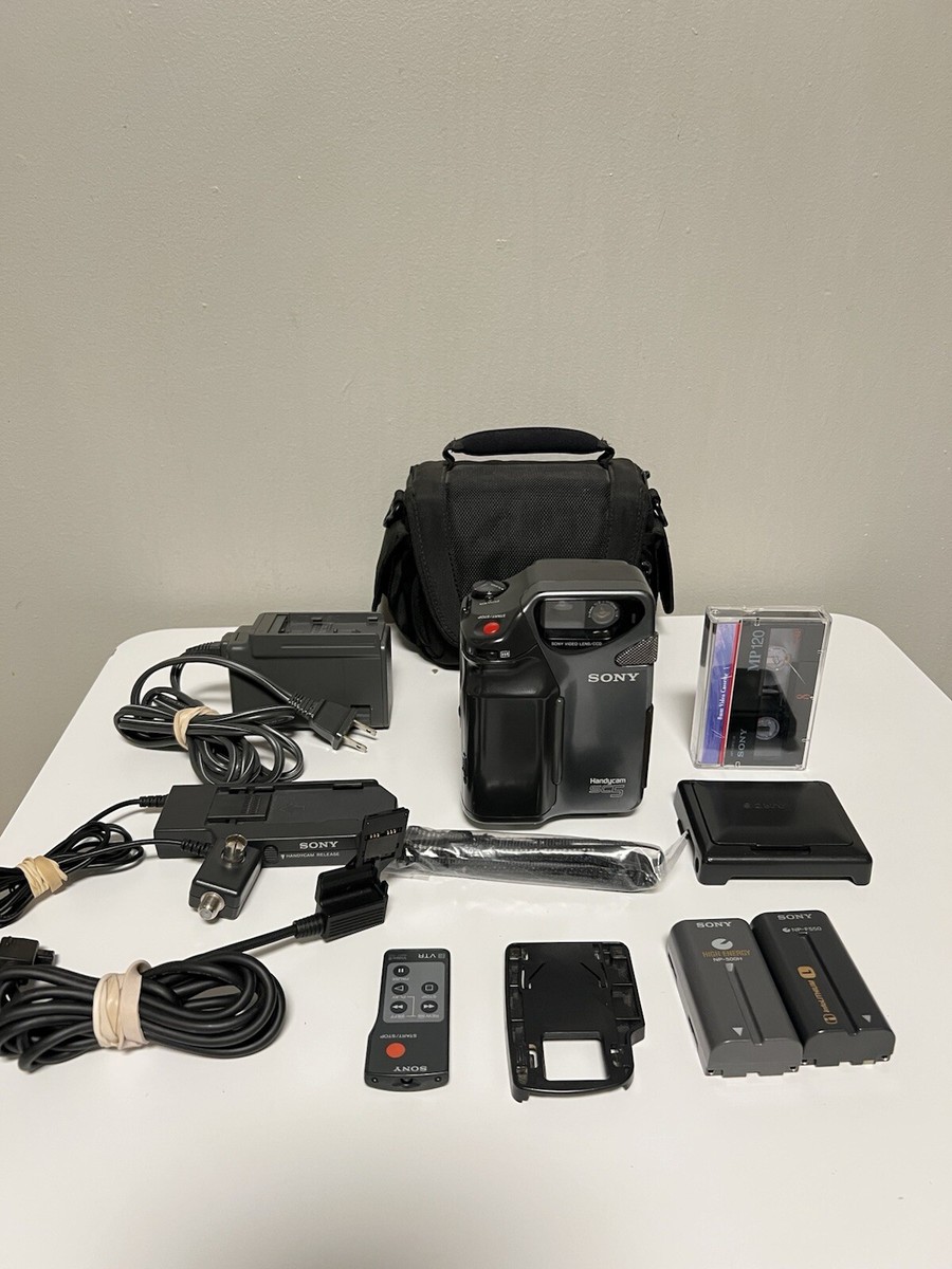 Sony CCD-SC5 Handycam 8MM Video Camcorder Made in Japan RARE