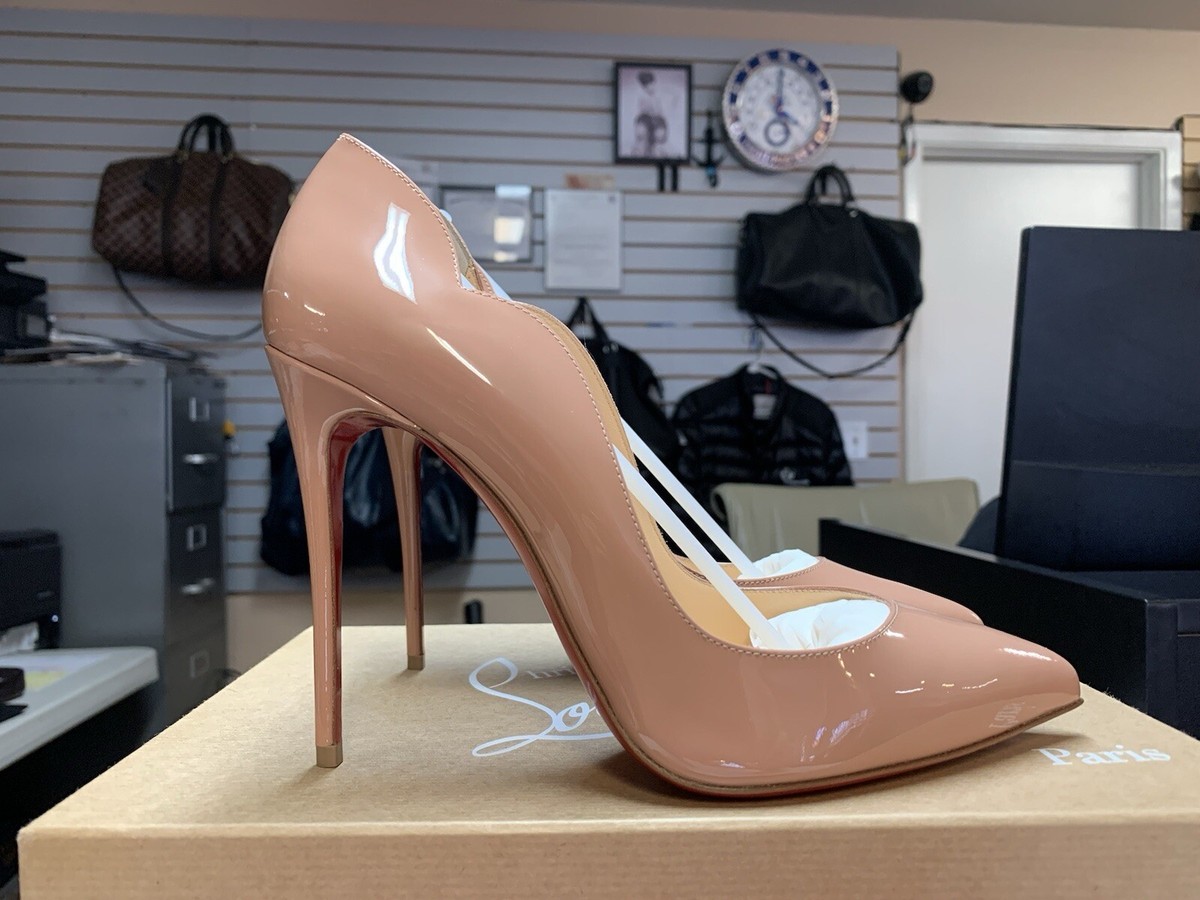 Christian Louboutin Hot Chick 100 Nude Patent Leather Pumps Heels