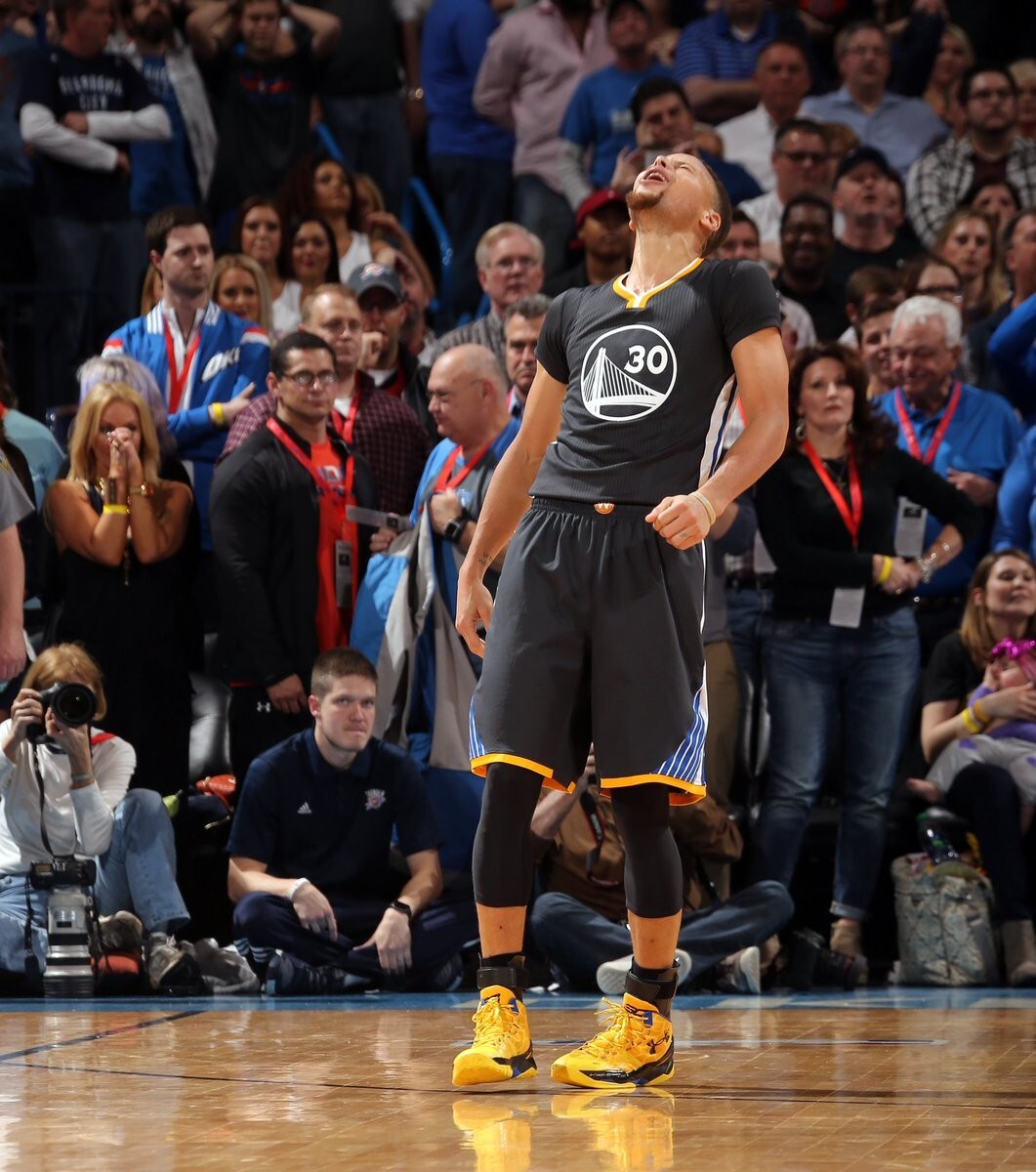 Under Armour Stephen Curry 2 Bang Bang Double 3026281-700 Men 9