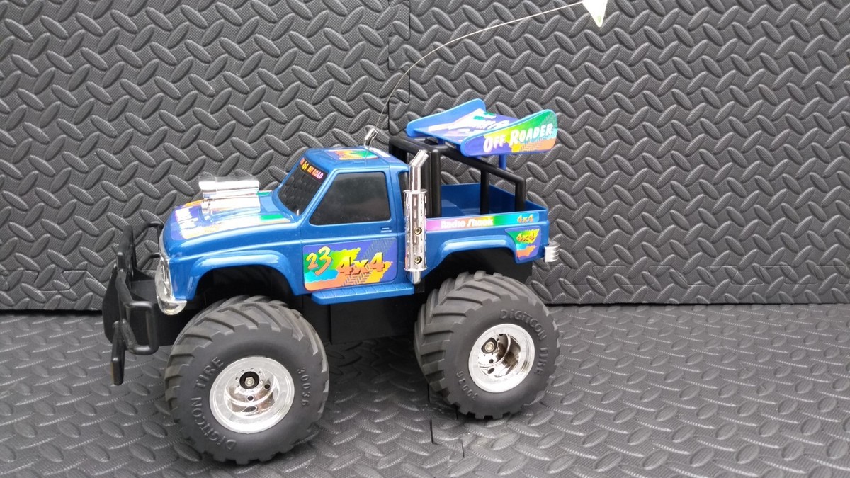 VINTAGE RADIO SHACK THUNDER FOX II 4x4 ON ROAD + OFF ROAD RC TRUCK