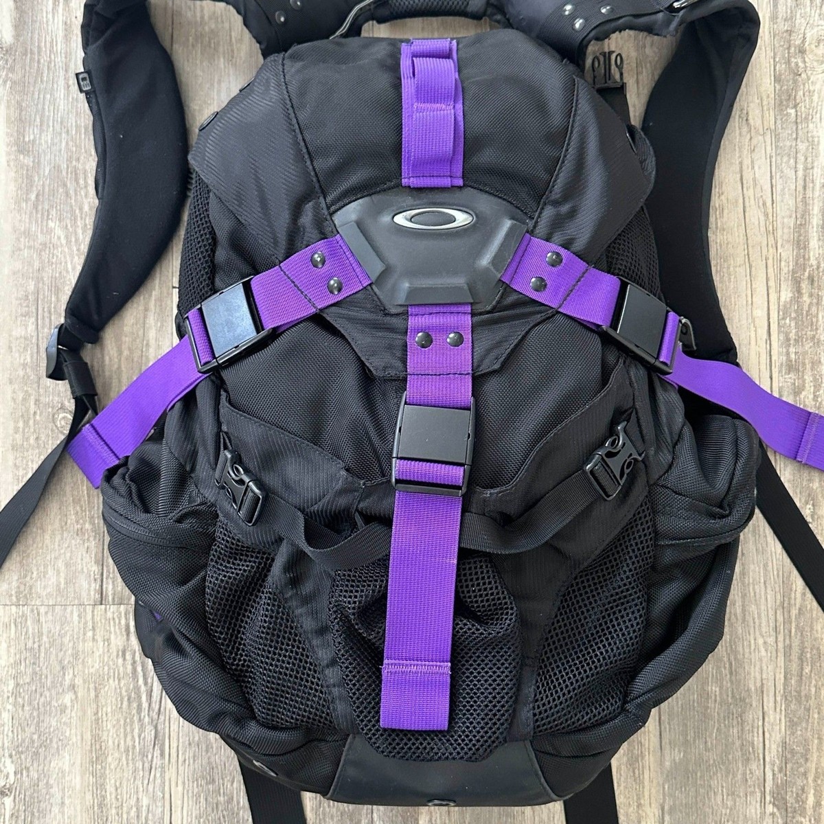 Vintage Y2K Oakley Icon 3.0 Backpack Infinite Hero Ash Purple