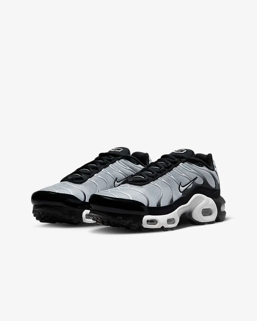 Nike Air Max Plus Black Metallic Silver White (GS) CD0609-018 Size