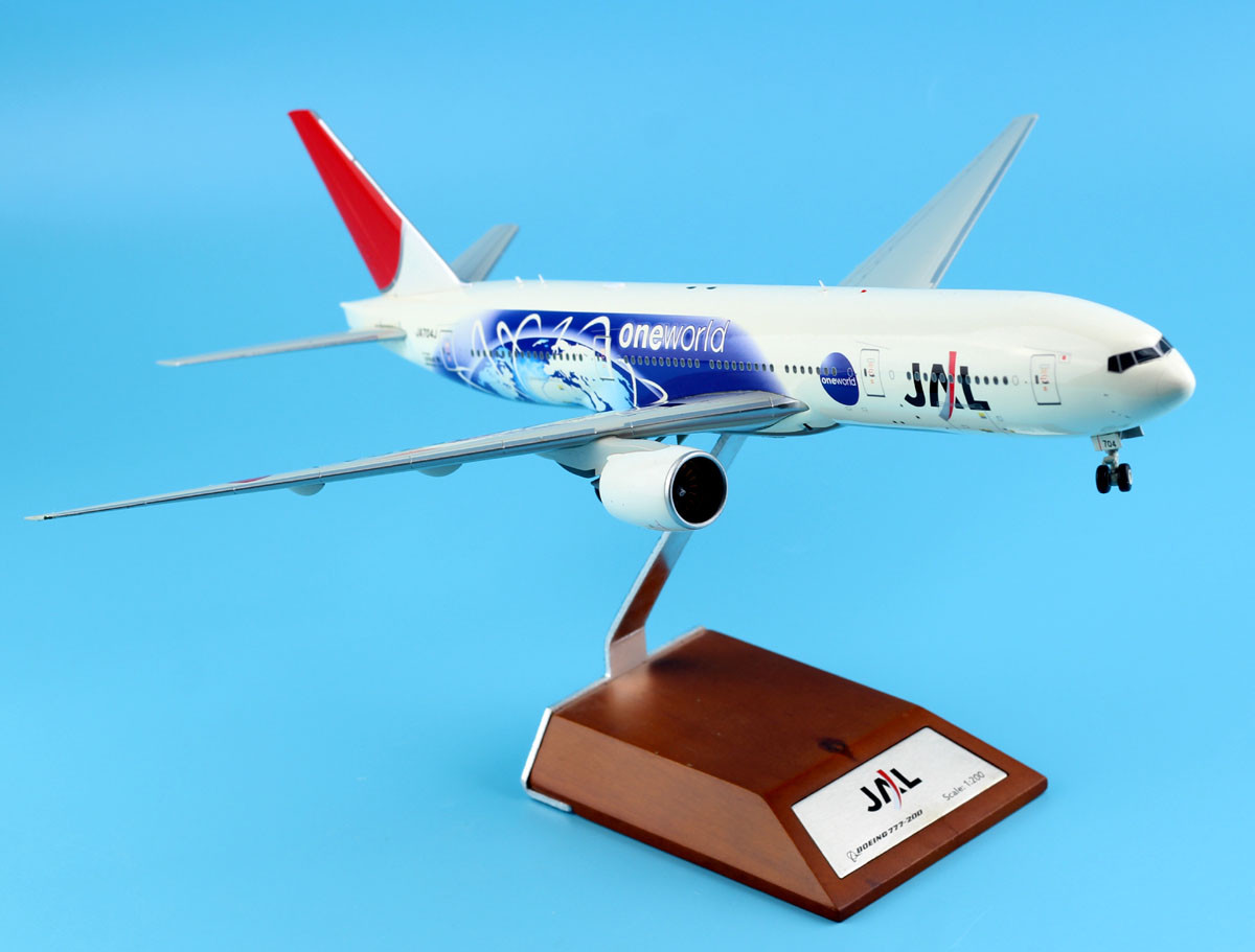 航空機・ヘリコプター JAPAN AIRLINES Boeing 777-300ER 1:200 航空機