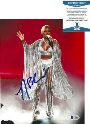 SINGER MARY J. BLIGE SIGNED AUTHENTIC 8x10 PHOTO B SOUL QUEEN