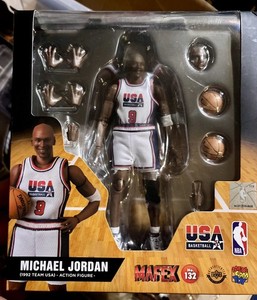 Mafex Michael Jordan | eBay
