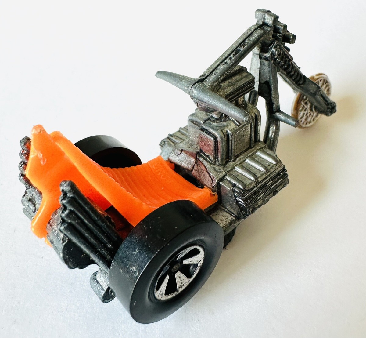 Hot Wheels Rrrumblers 1971 Torque Chop Trike in Orange Vintage