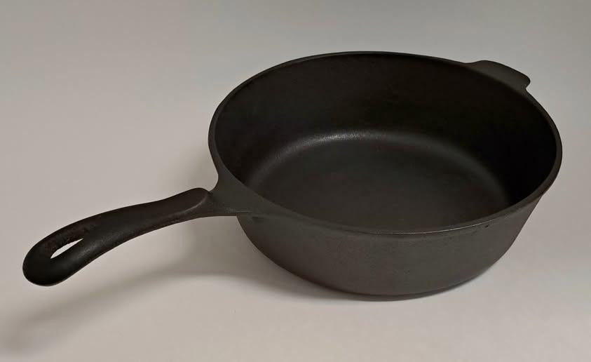 Wagner's 1891 Original Cast Iron Cookware 10 1/2 Inch Chicken