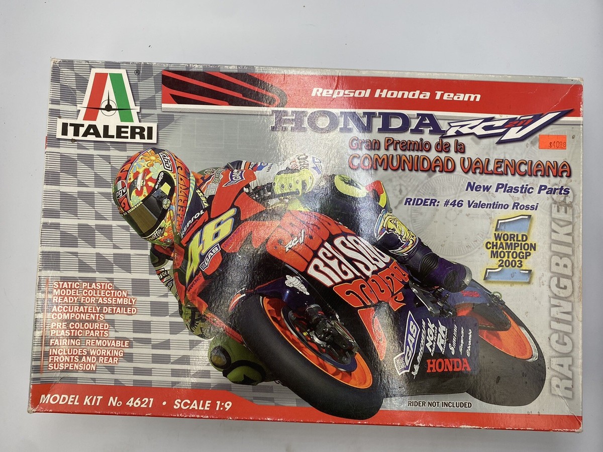 ITALERI HONDA RC 211V REPSOL VALENCIA 2003 VALENTINO ROSSI MODEL