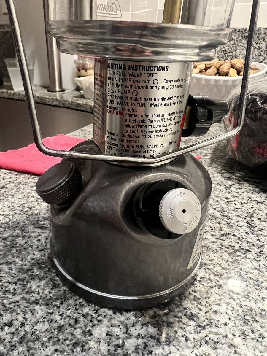 Coleman 226 Ultra Light Lantern Dual Fuel 01/93 Vintage Ultralight