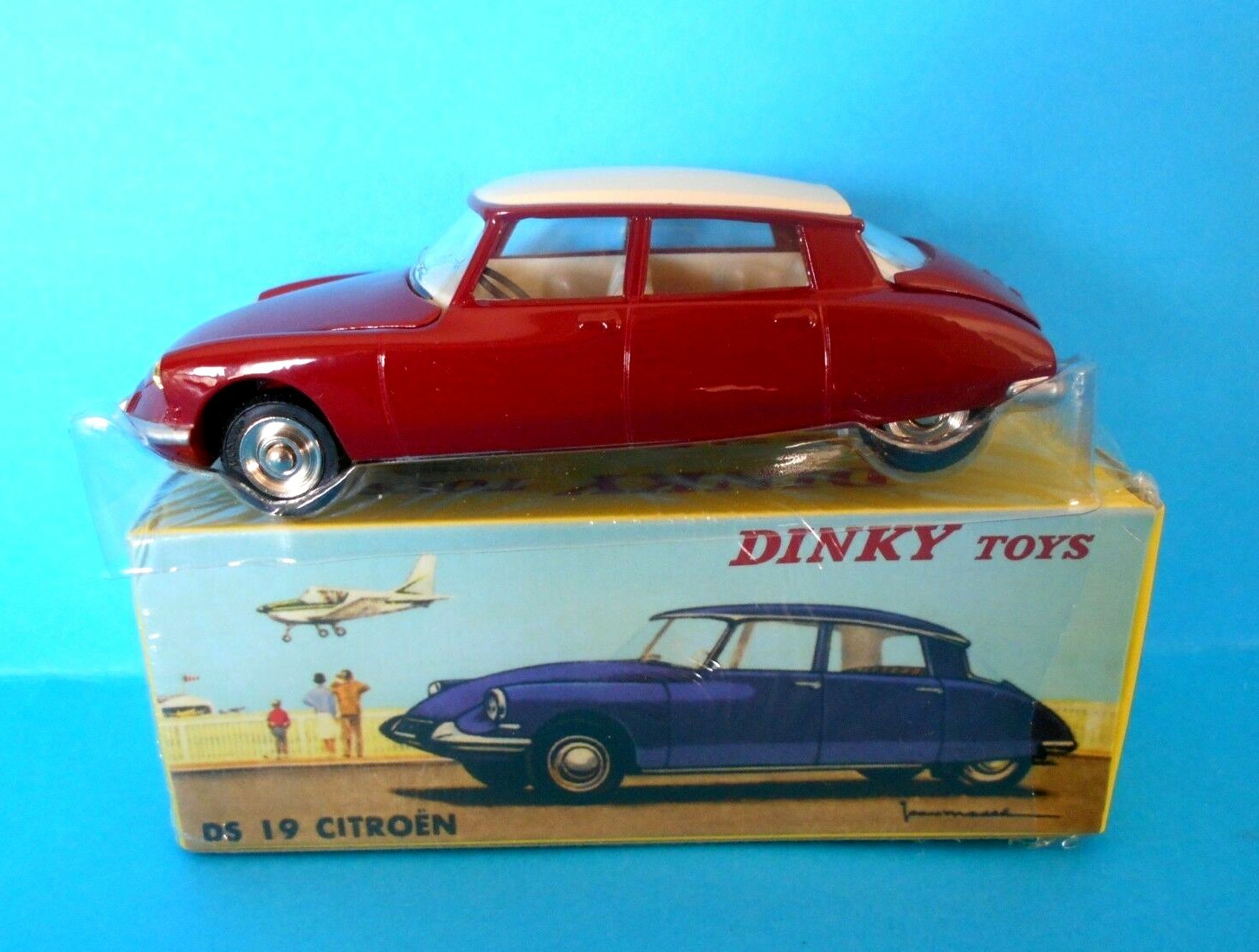 Dinky 530, Citroen DS19 1963 - Free Price Guide & Review