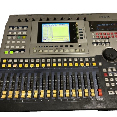 Yamaha AW2400 24 bit Professional Digital Workstation Multi-track