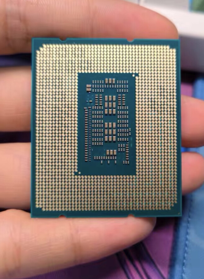 Intel Core i7-12700KF 2.70-3.60GHz 12-Core 12th Gen LGA1700 25MB