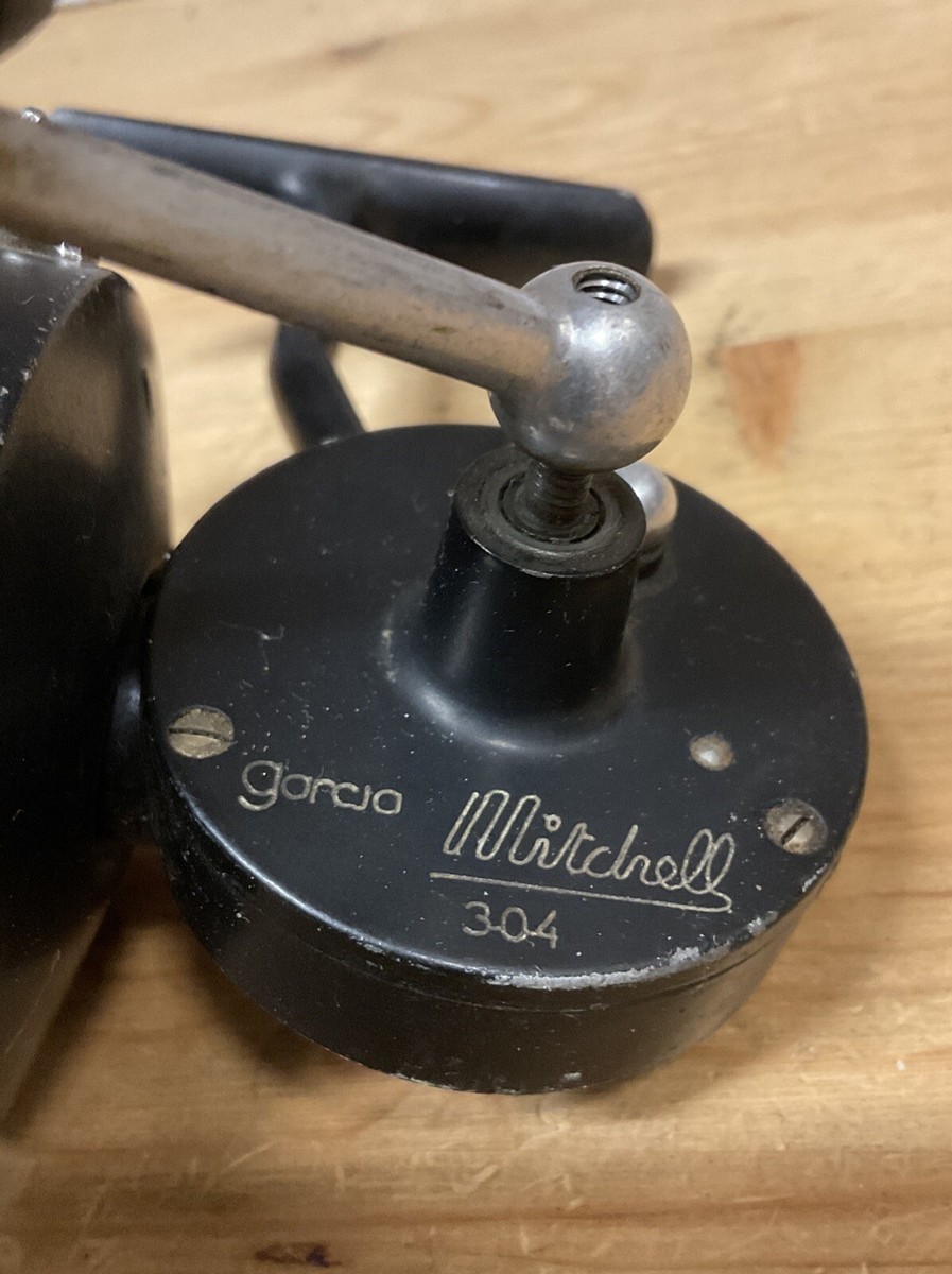 Vintage 1960s Garcia Mitchell 304 Spinning Fishing Reel (made in