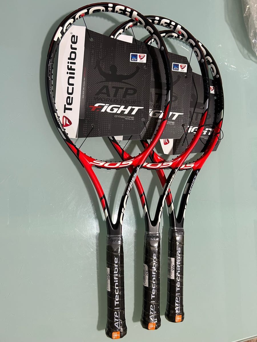 Tecnifibre T-Fight Dynacore 305 Medvedev mold 18x19 95 sq inch
