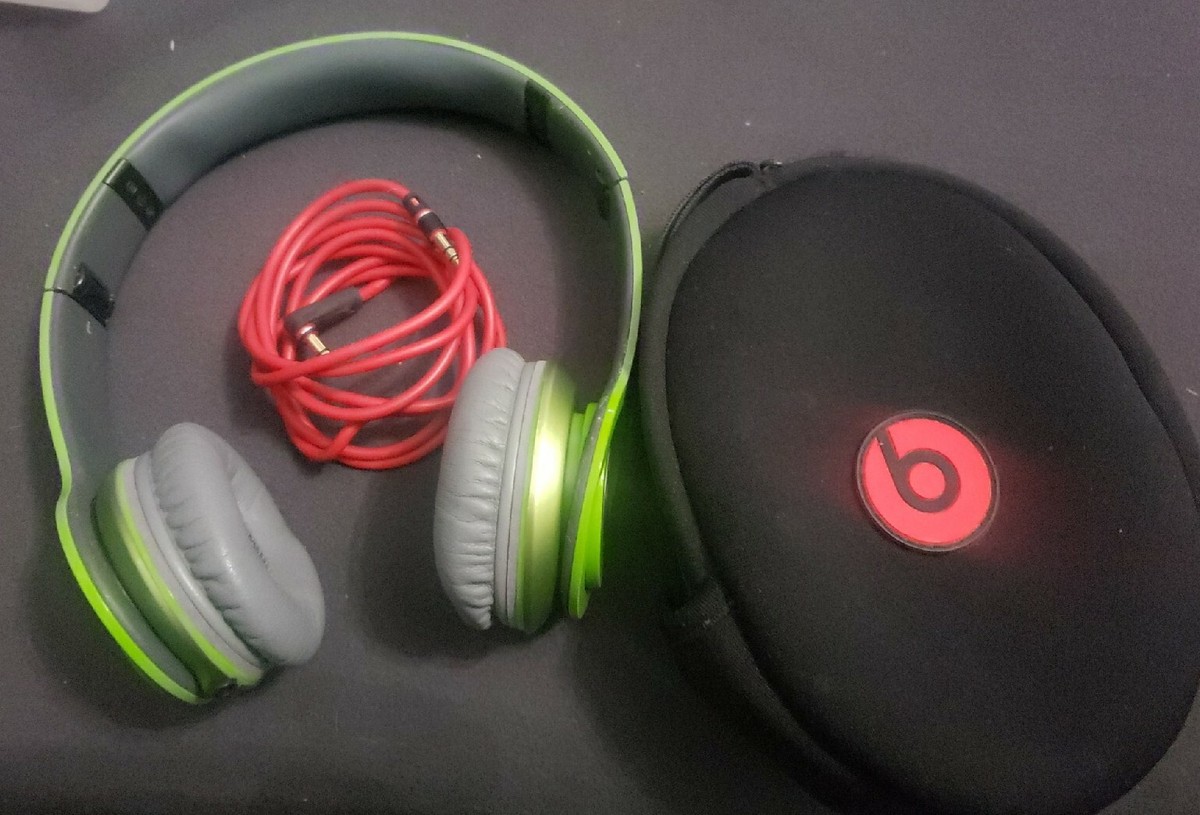 Beats by Dr. Dre Solo HD Headphones Wired Green w/Case Detachable
