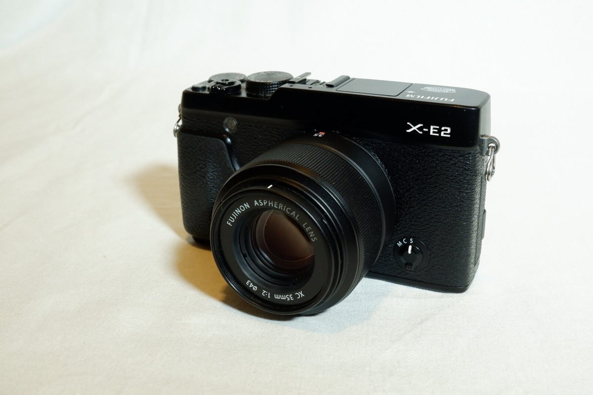 Fuji X E2 camera 16 mg with 35mm f2 lens & 27mm f2.8 lens | eBay
