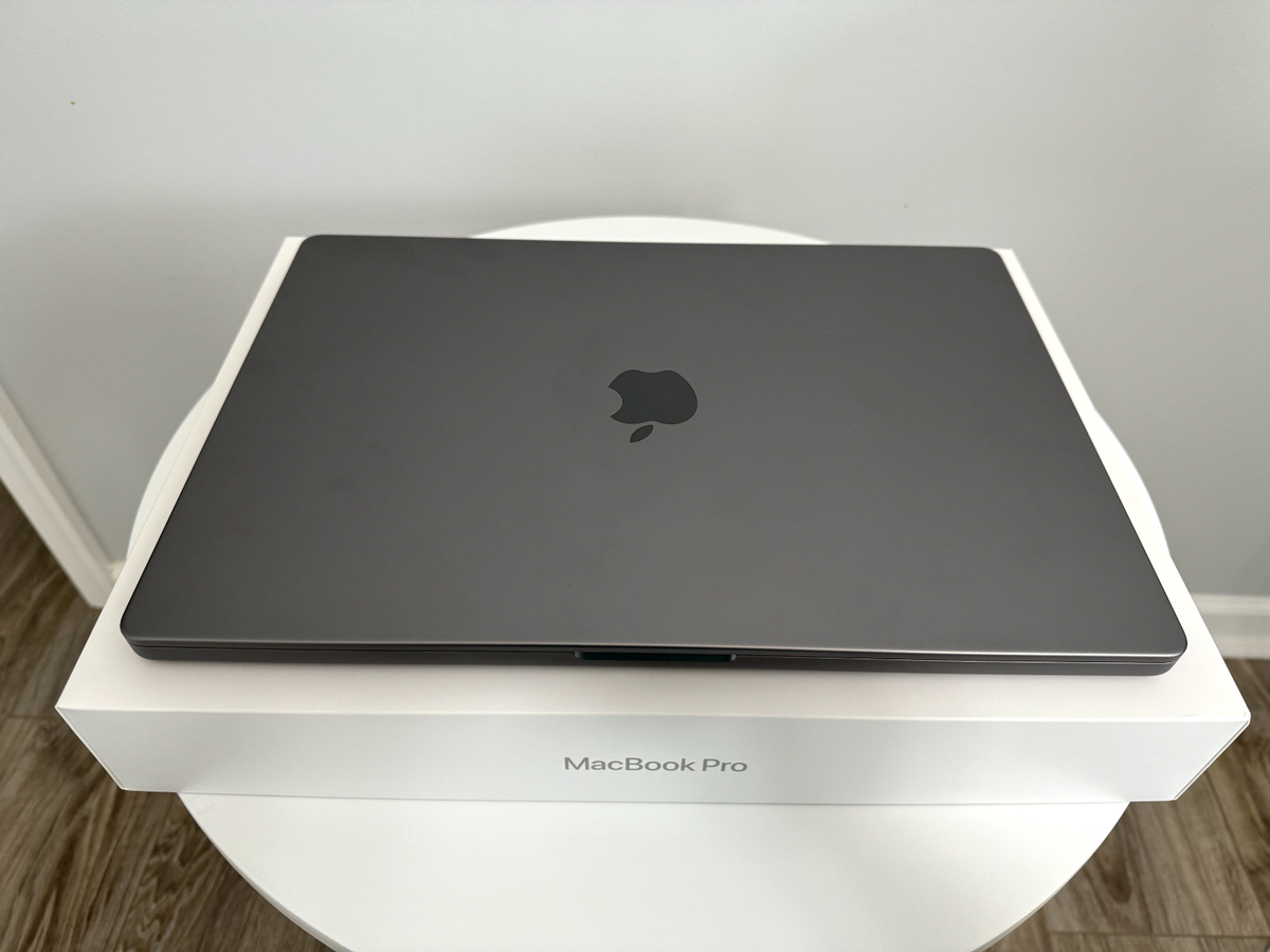 Apple MacBook Pro 16