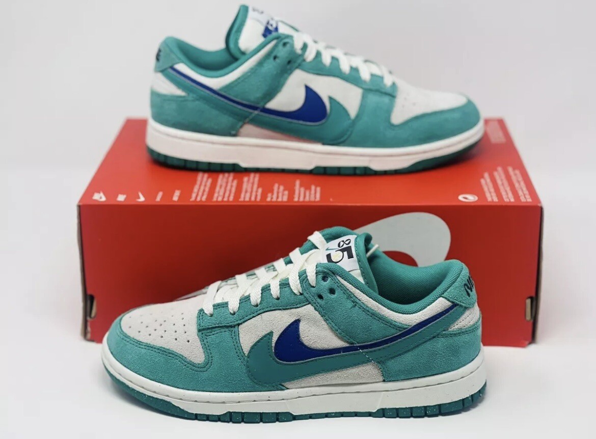 Nike Dunk Low SE Neptune Green Sail Off Noir White DO9457-101