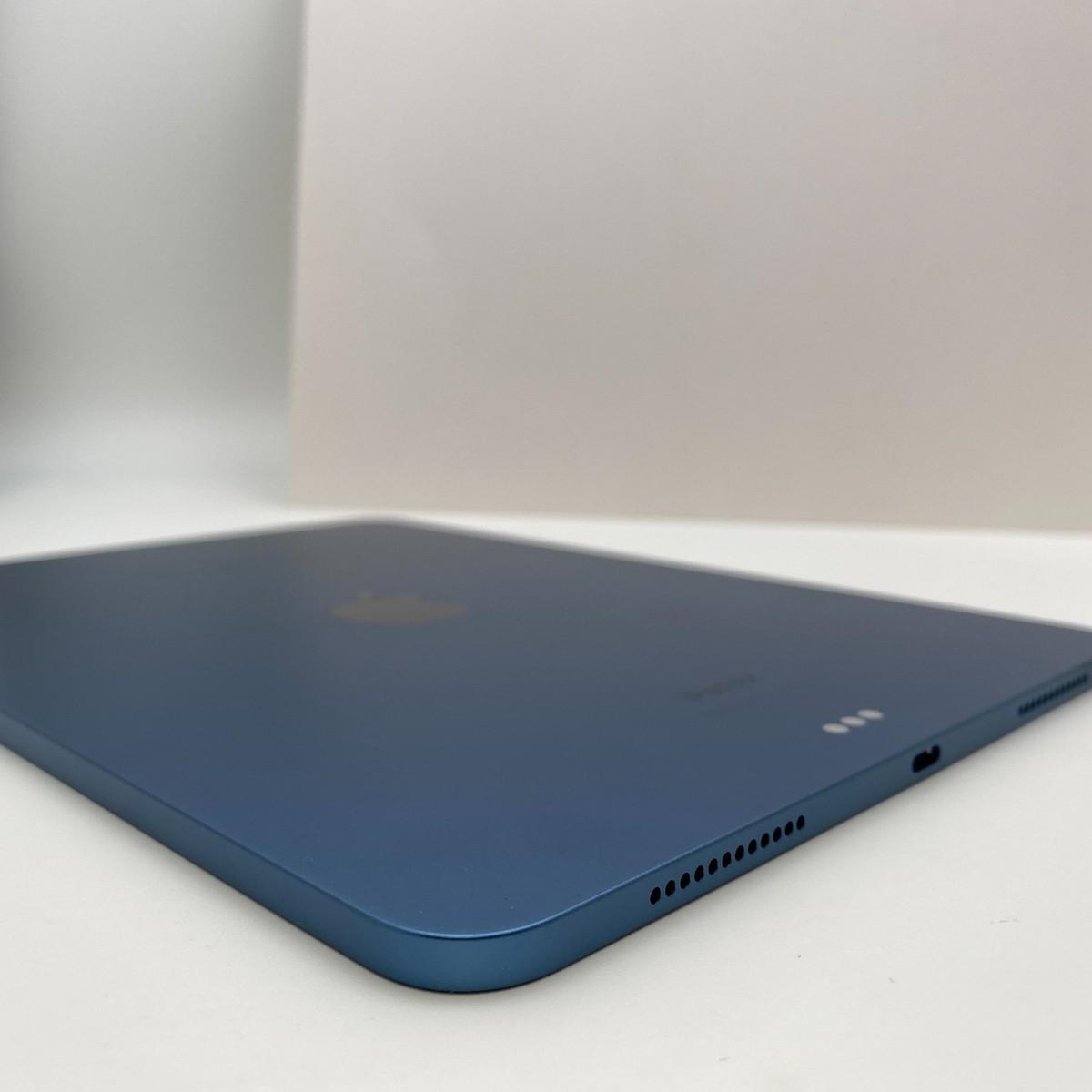 Apple iPad Air 5th Gen. 256GB, Wi-Fi, 10.9