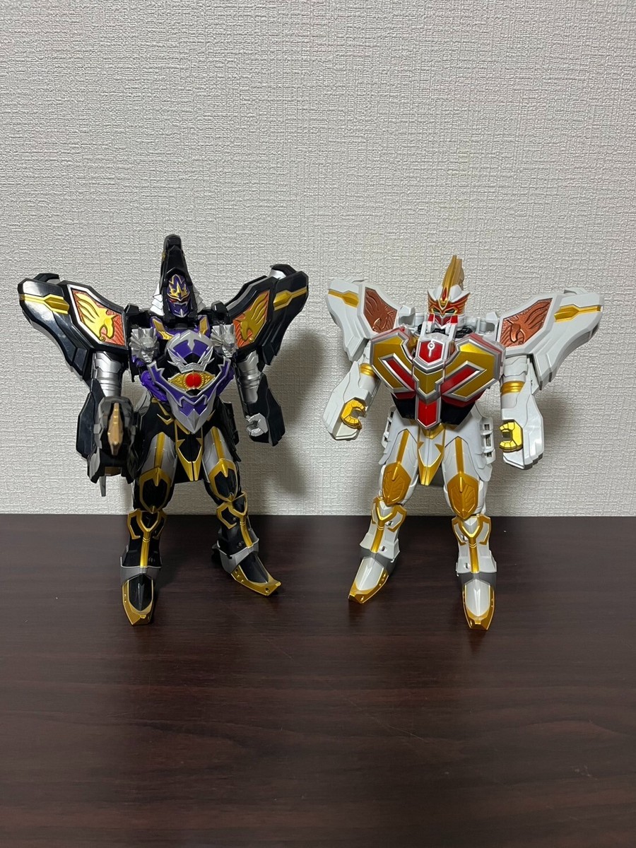 Power Rangers Mystic Force Magiranger DX Saint Kaiser DX Wolf King