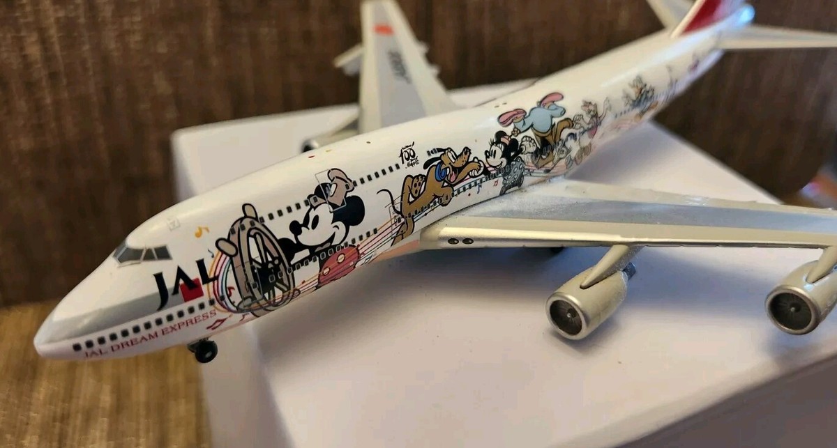JAL DREAM EXPRESS Scale 1:400? Boeing 747-100 Japan Airlines