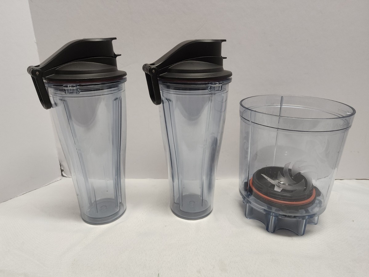 Vitamix Personal Cup Adapter and Two 20oz Cups with Lids. -B03 | eBay