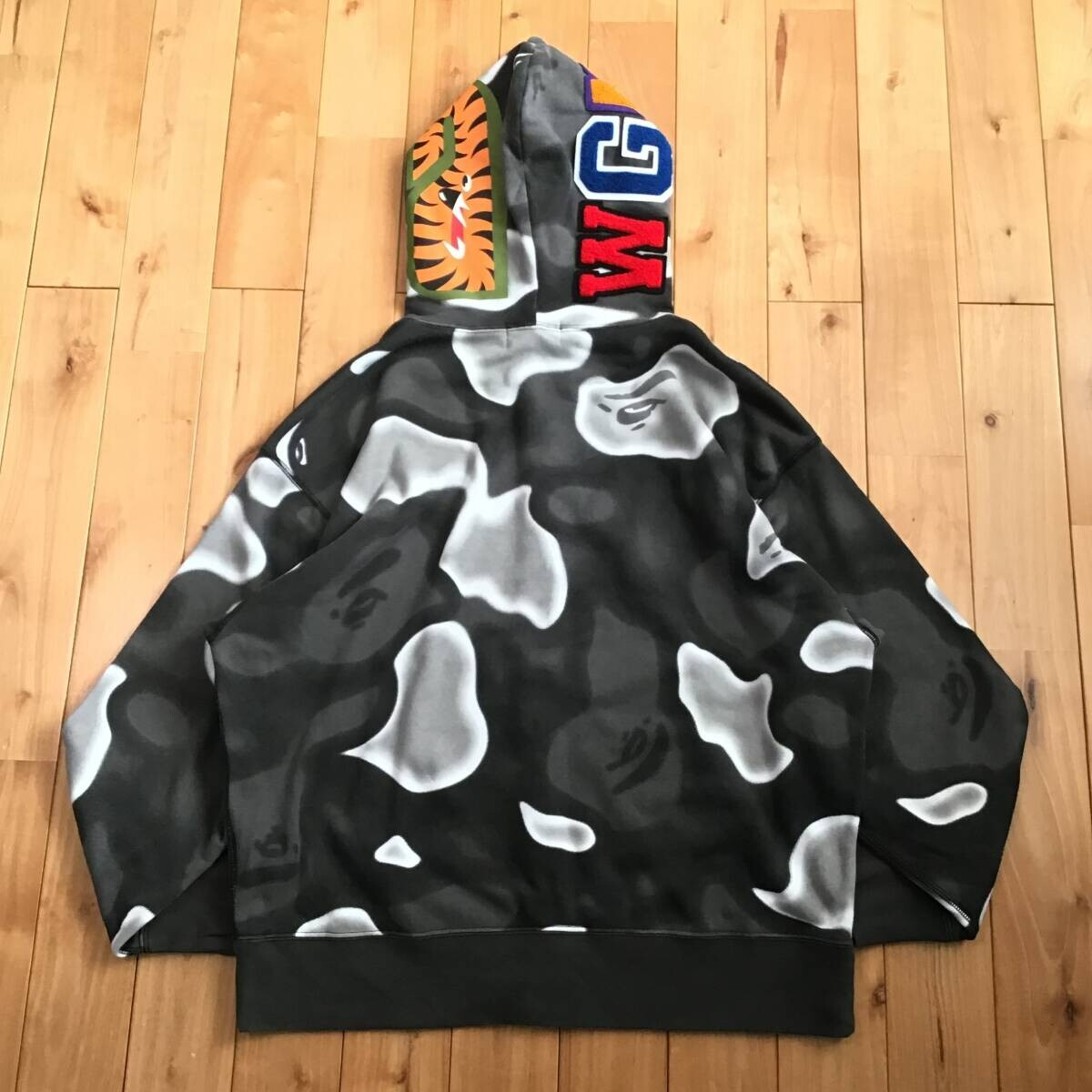 BAPE LIQUID CAMO SHARK FULL ZIP HOODIE Black A Bathing Ape Size M