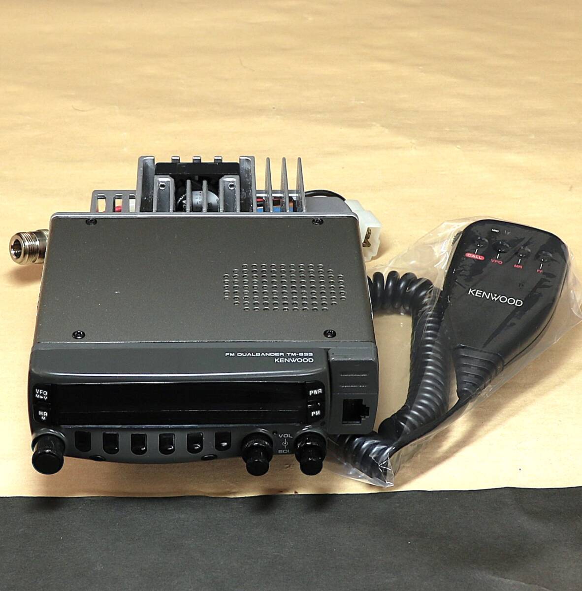 KENWOOD TM-833 デュアルバンド 無線機 KENWOOD TM-833 アマチュア無線