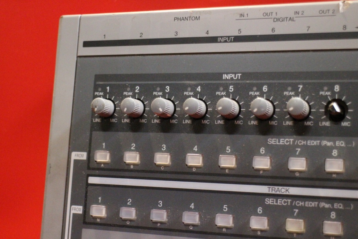 USED ROLAND VS-1680 Digital Studio Workstation VS 1680 MTR