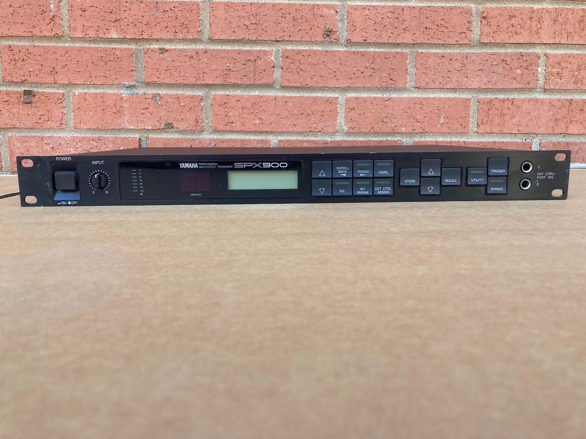 Yamaha SPX 900 Professional Digital Multi-Effects Processor