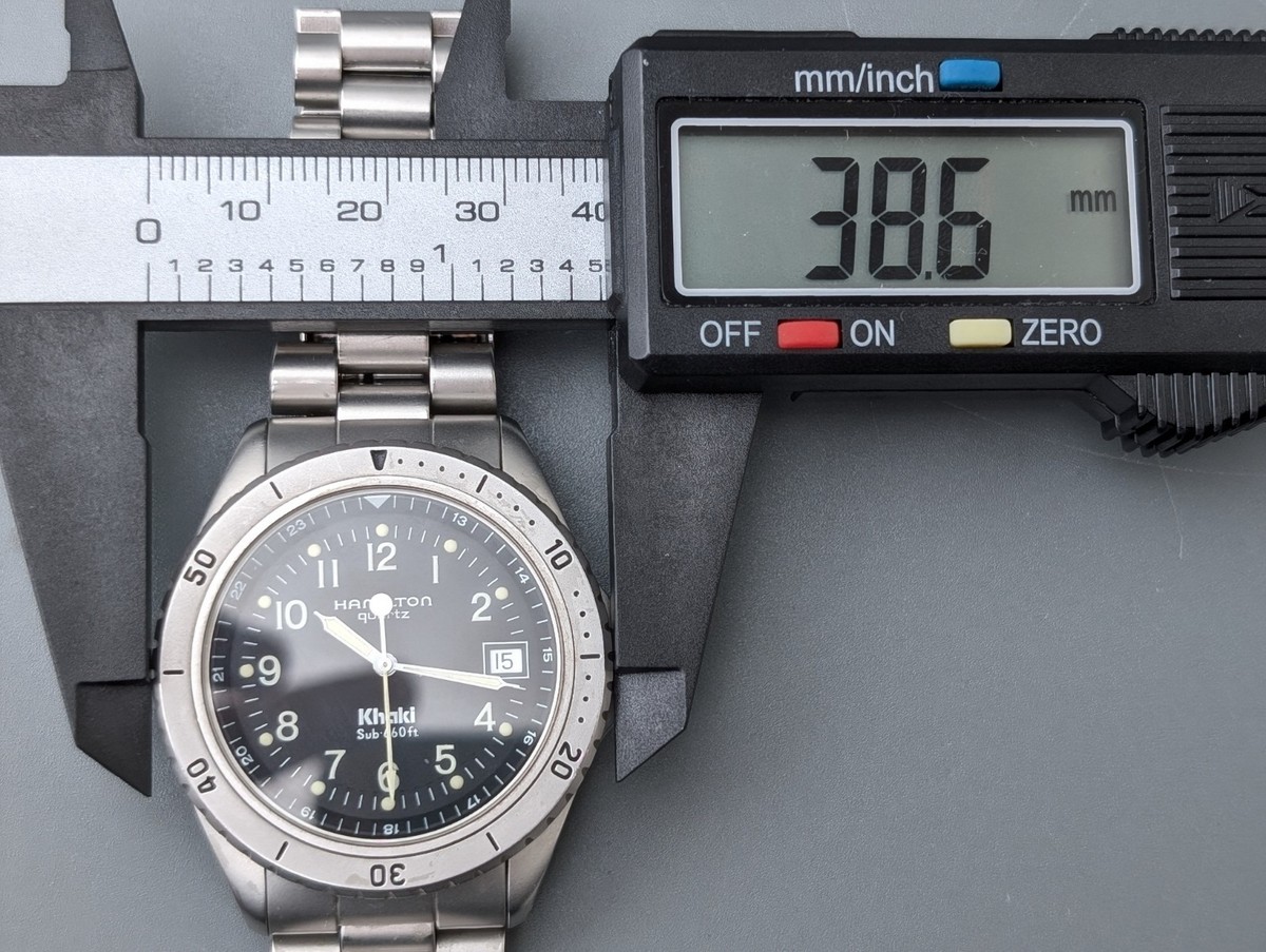 Hamilton Khaki Sub 660ft 9745B Black Dial Quartz Men's Watch