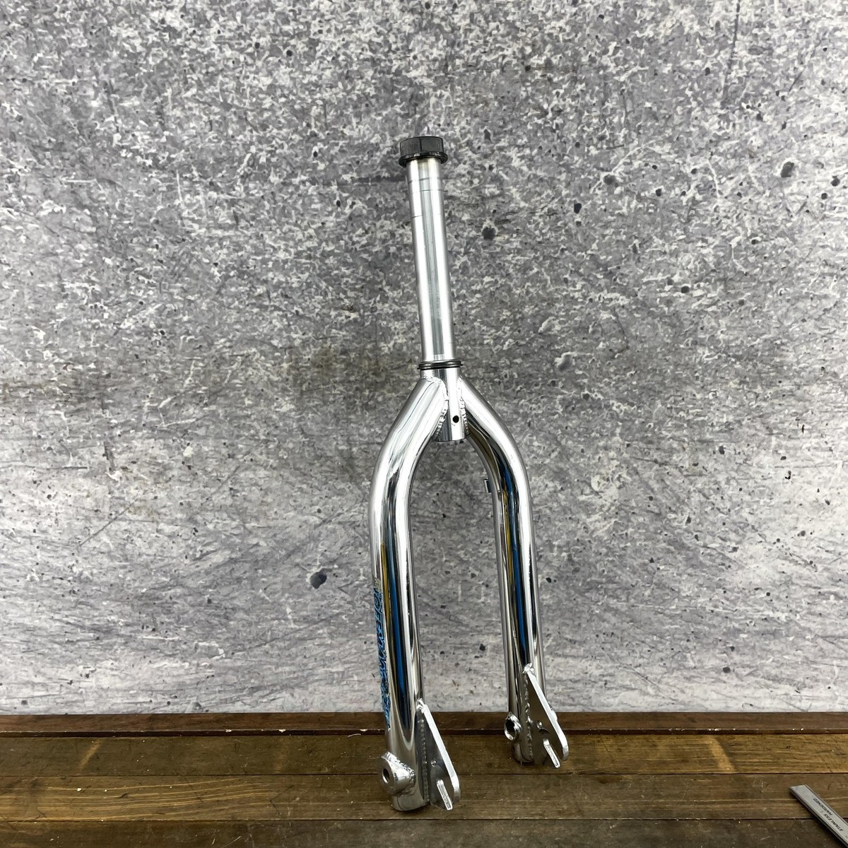Hoffman Bikes BMX Fork 20in Chrome 1 1/8 Threadless Mid School