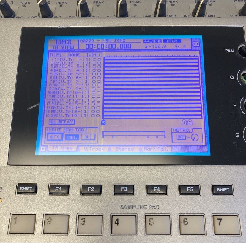 Yamaha AW4416 Professional Audio Workstation 16Track Digital